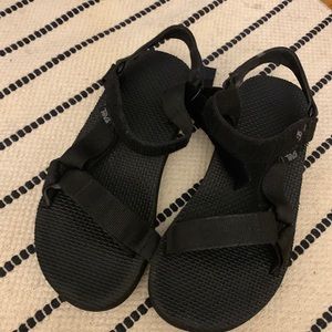 teva sandals